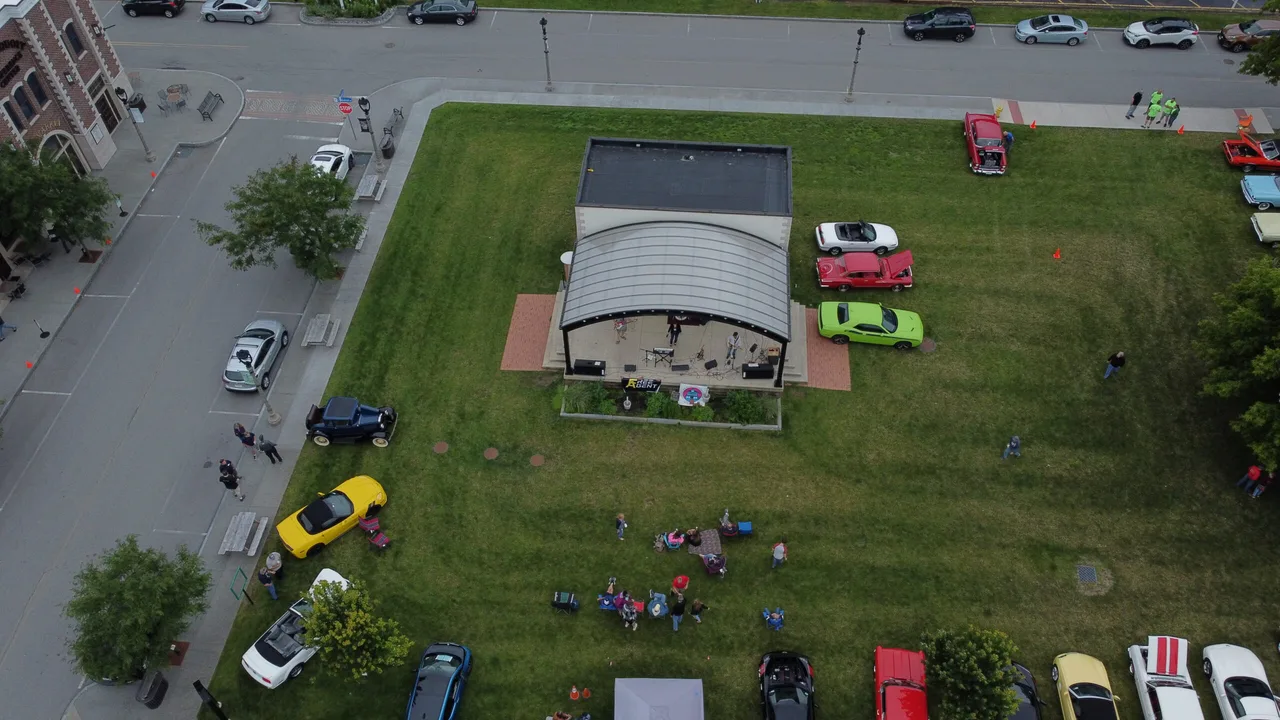 Isquare Car Show