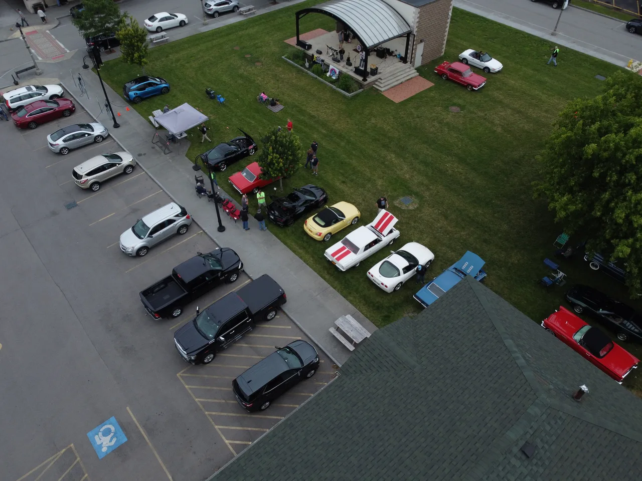 Isquare Car Show
