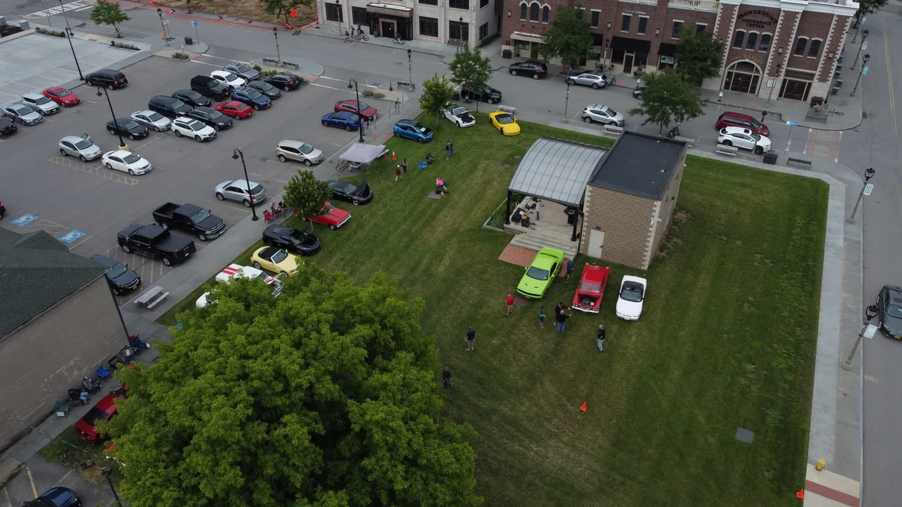 Isquare Car Show